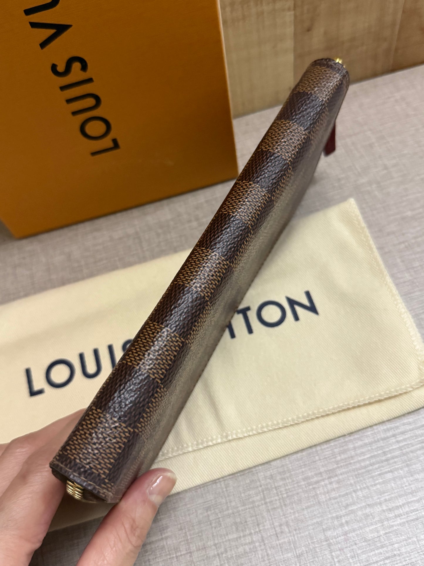 Louis Vuitton Damier Ebene Zippy Wallet