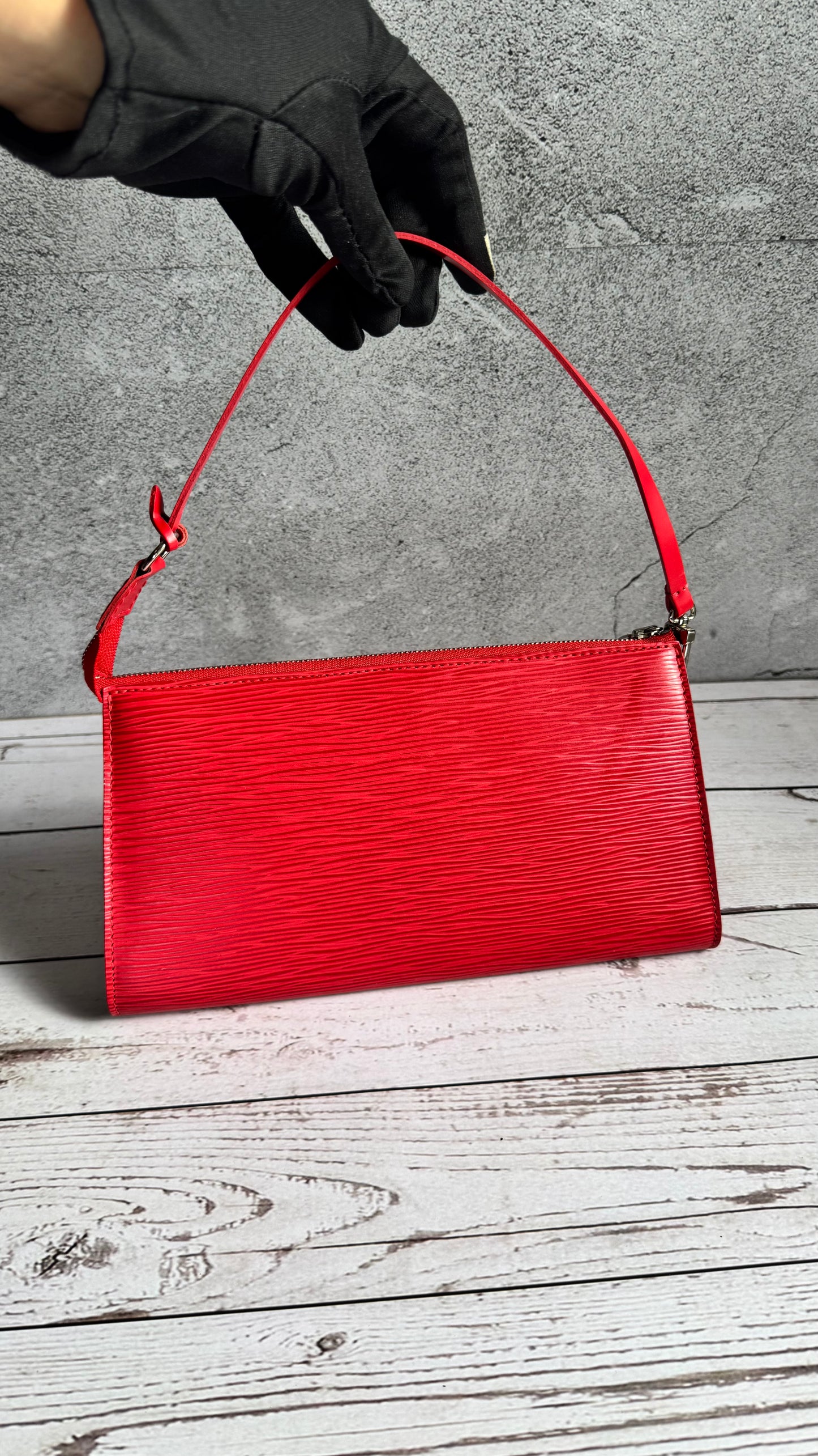 Louis Vuitton Pouchette