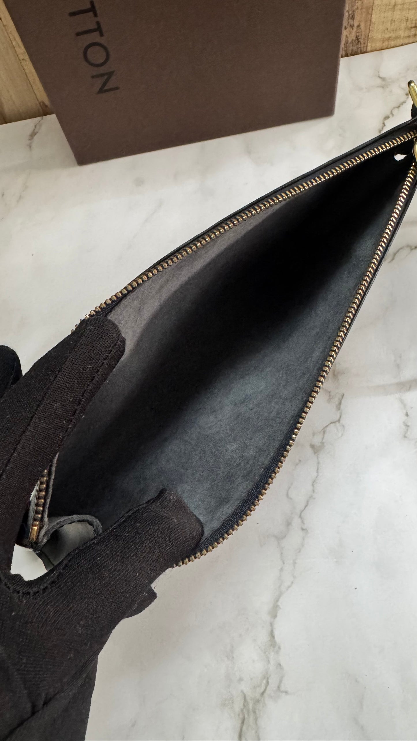 Louis Vuitton Pouchette