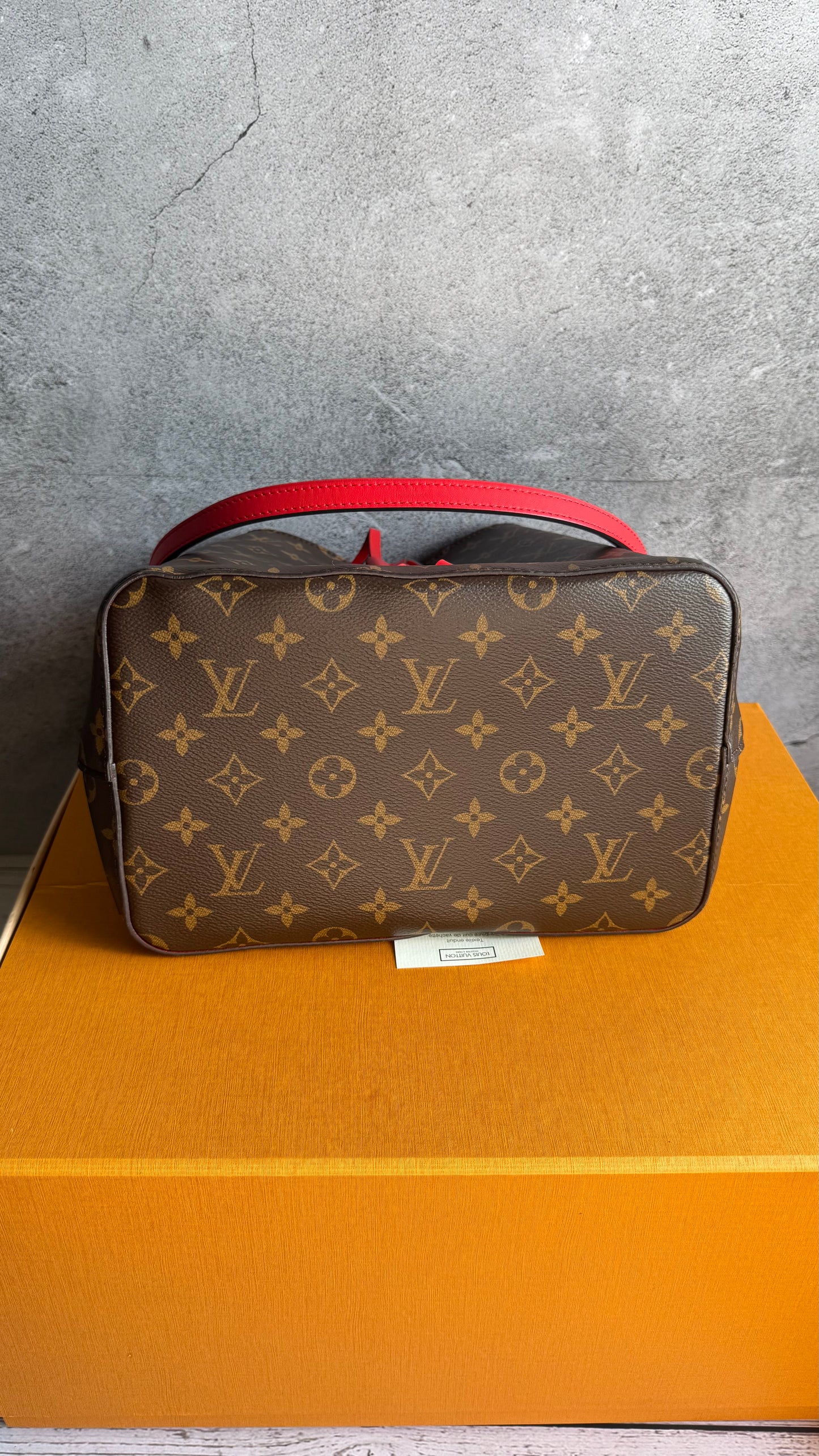 Louis Vuitton Neo Noe MM