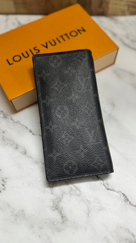 Louis Vuitton Monogram Wallet (Unisex)