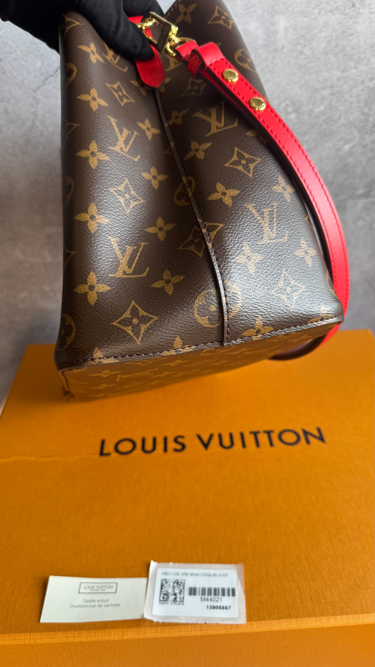 Louis Vuitton Neo Noe MM