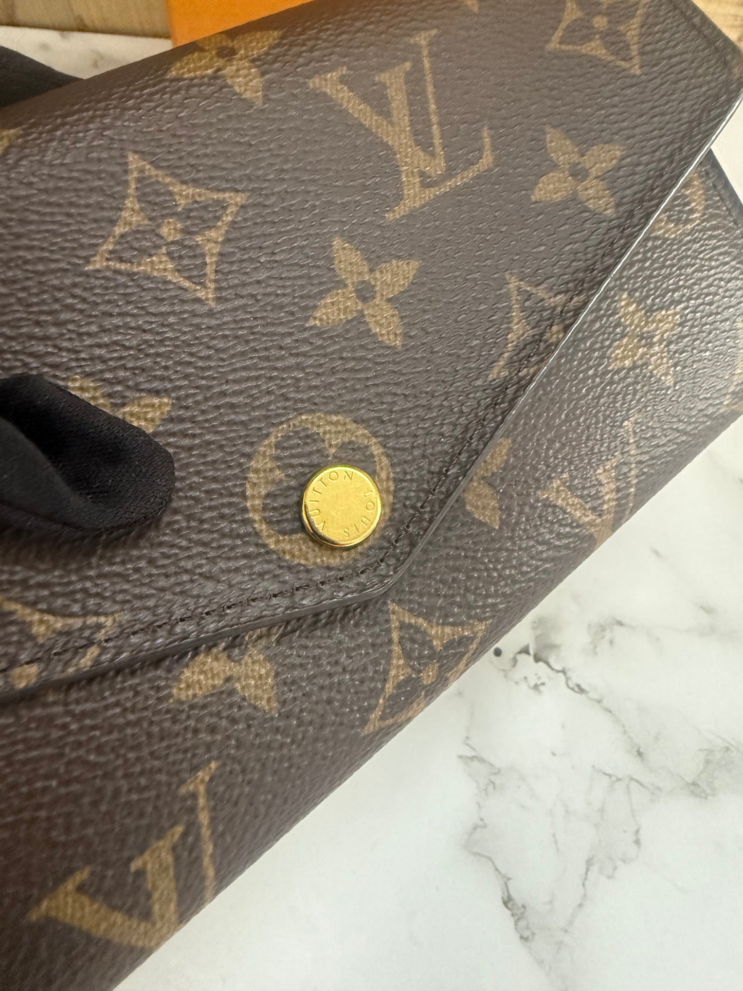 Louis Vuitton Sarah Wallet