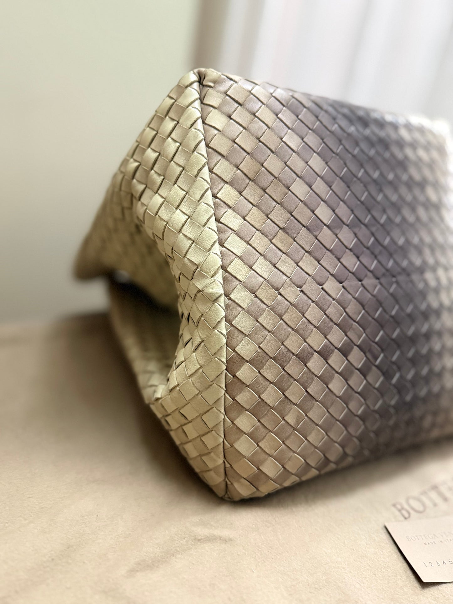 Bottega Veneta Intrecciato Ombre Tote (Cream)