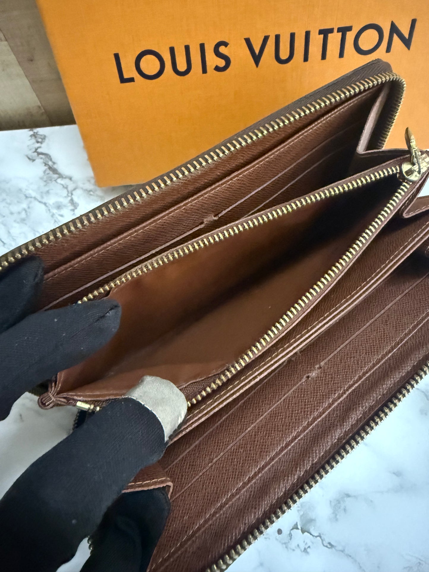 Louis Vuitton Zipped Wallet
