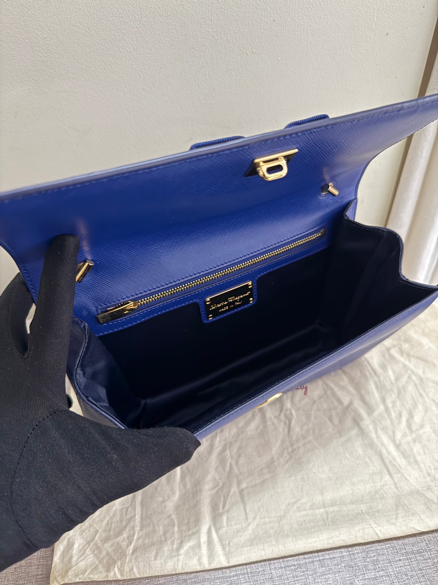 Salvatore Ferragamo Vara Bow Bag