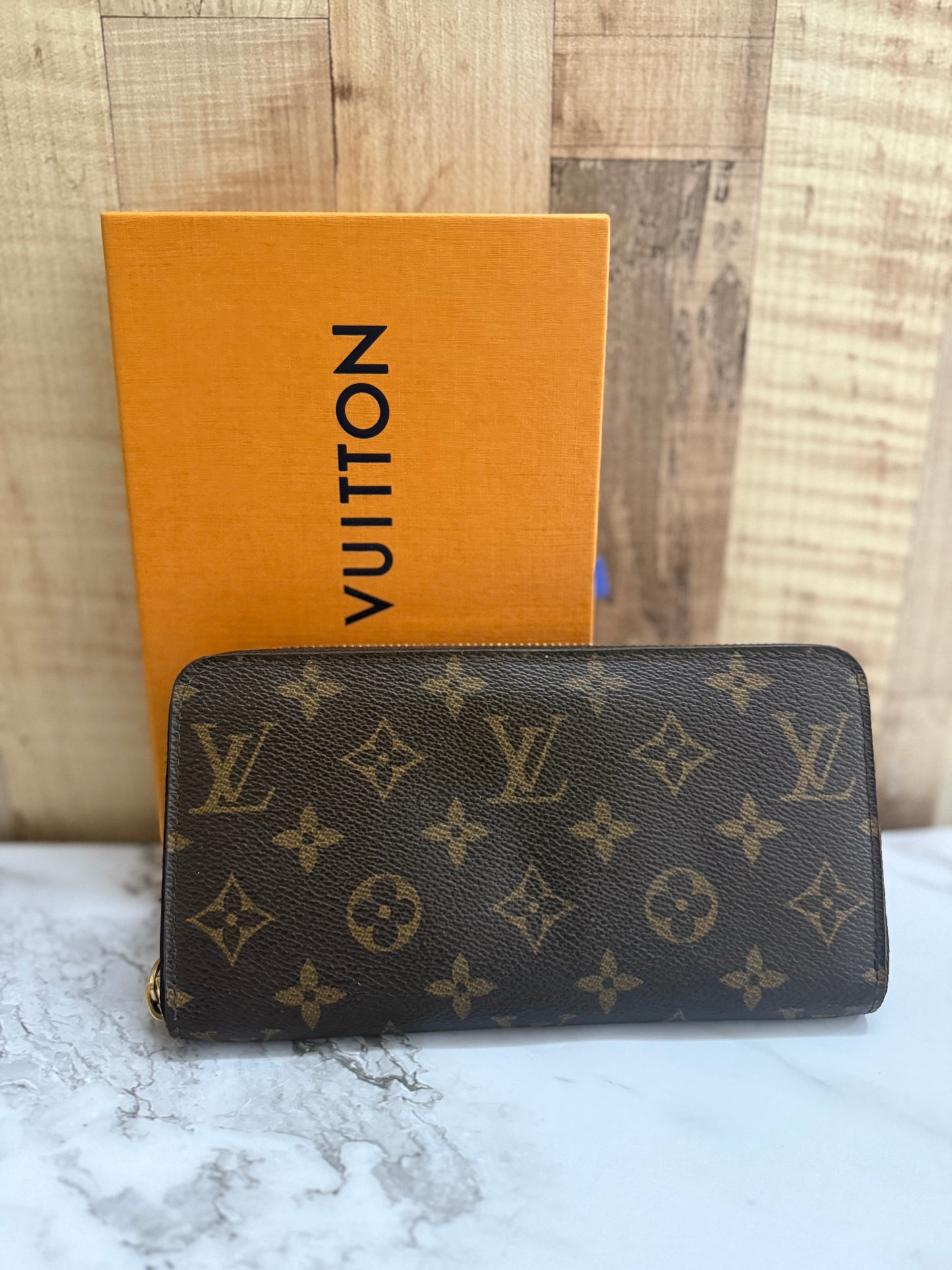 Louis Vuitton Zipped Wallet
