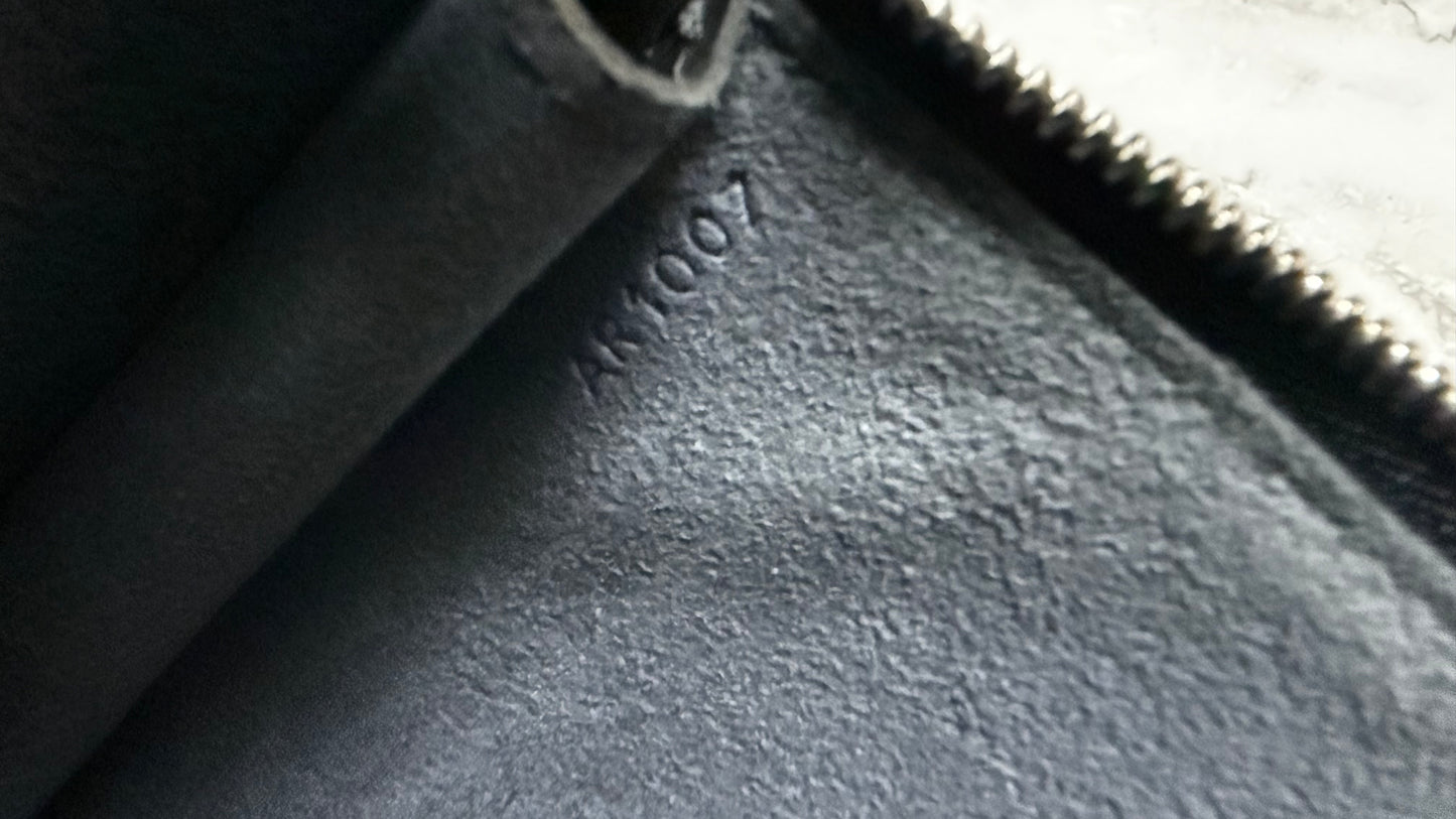 Louis Vuitton Epi Pouchette