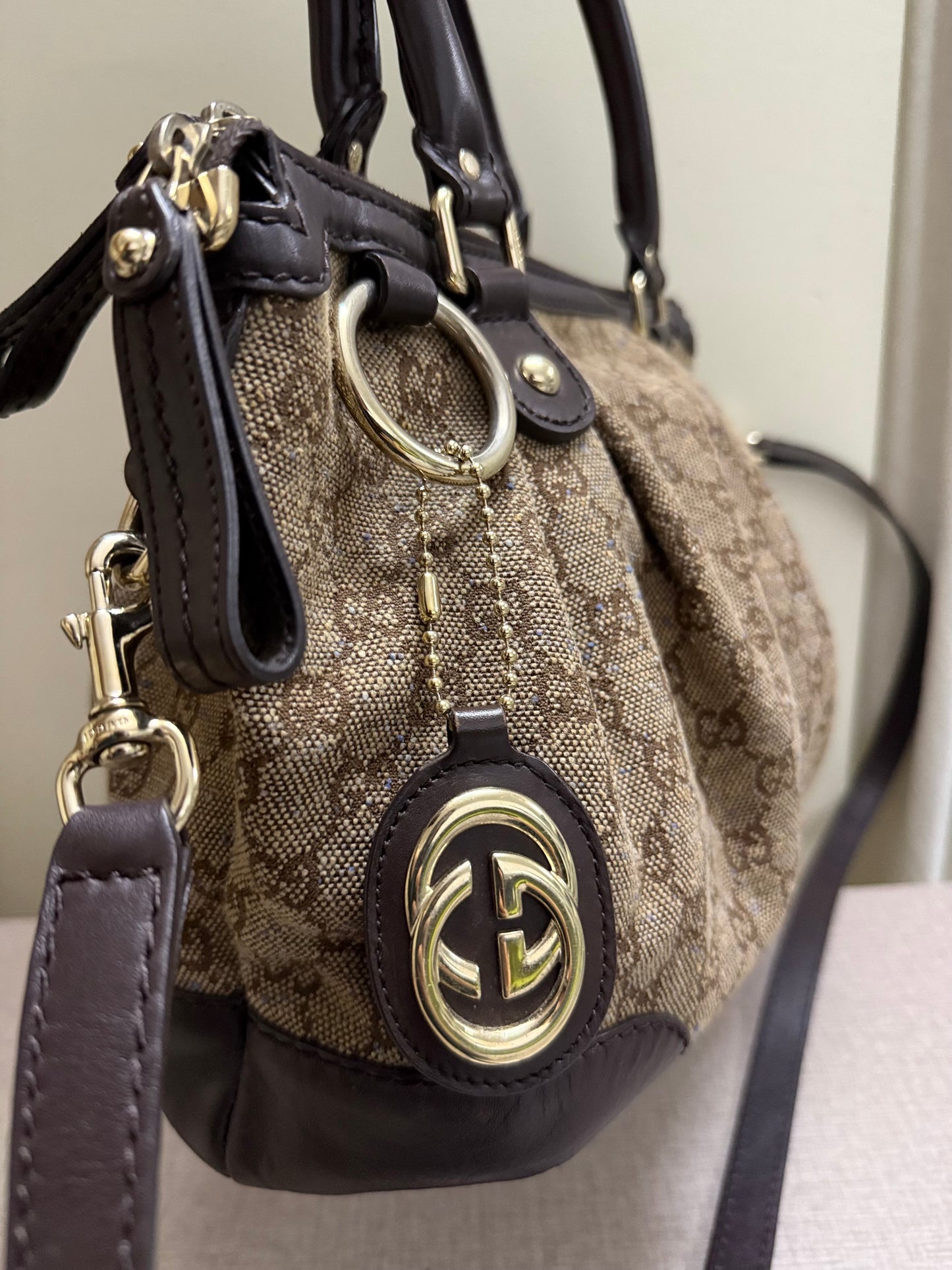 Gucci Sukey Medium Top Handle Bag
