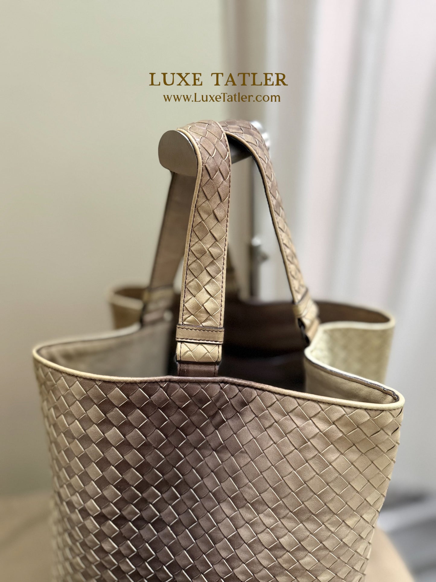 Bottega Veneta Intrecciato Ombre Tote (Cream)