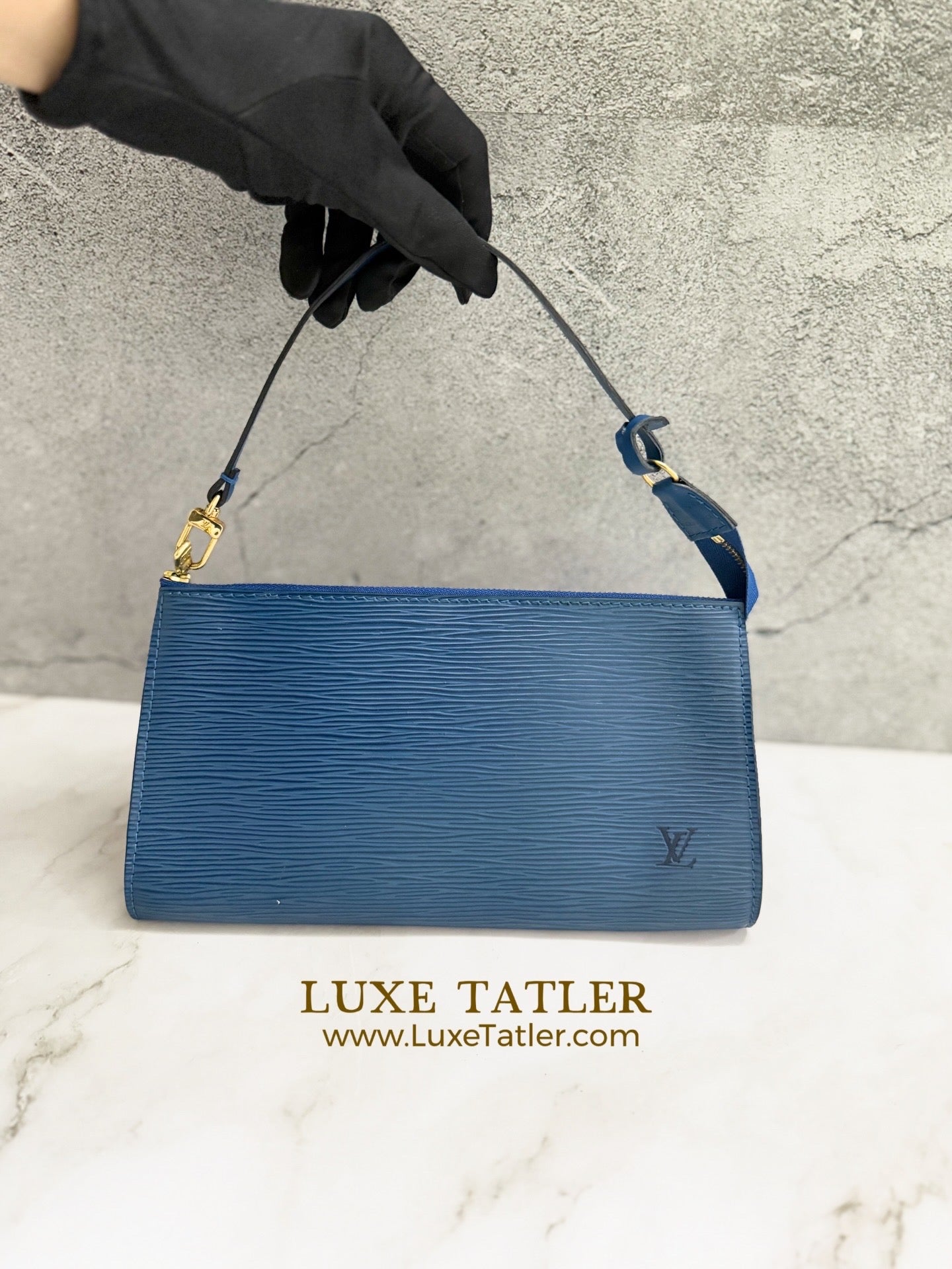 Louis Vuitton Epi Pouchette